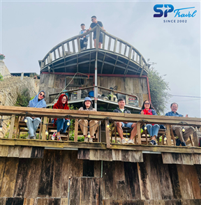 Hình ảnh khách hàng SP Travel vi vu ở Tà Xùa