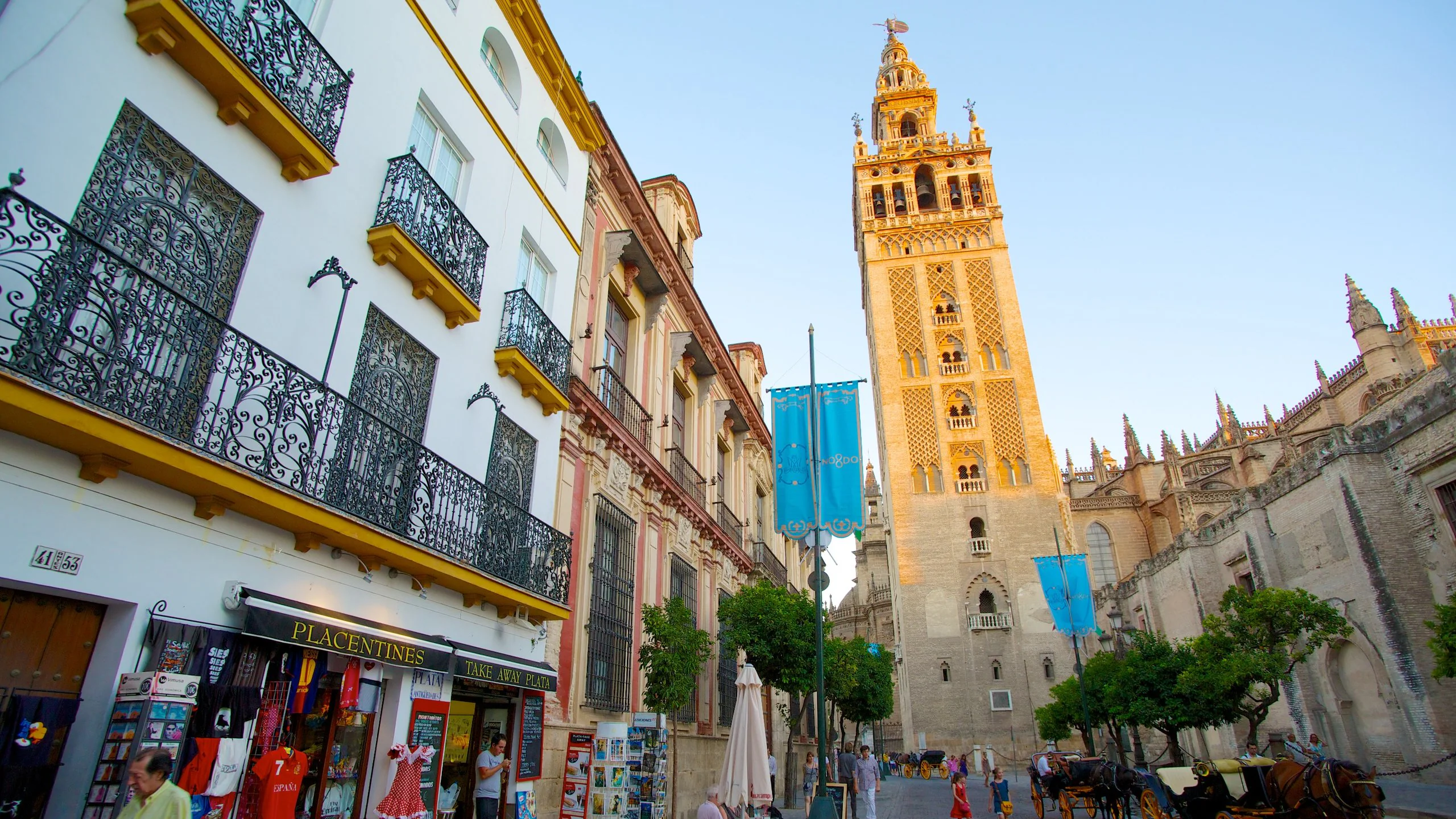 Th&aacute;p Giralda